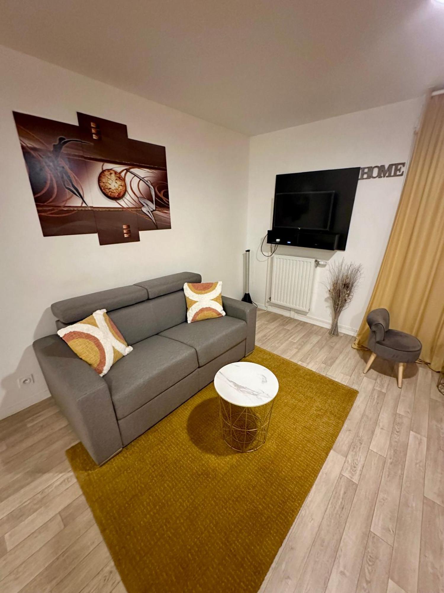 Résidence du Clos de l'Arche Torcy - Appartement de 34 m2, avec coin nuit, coin salon, coin cuisine, et parking privé souterrain - Idéal longs séjours Extérieur photo